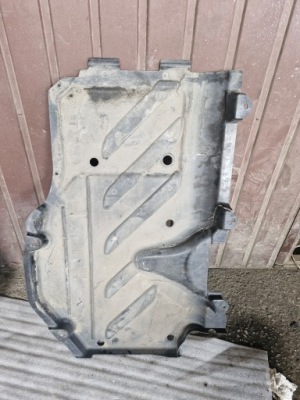 Защита подвеска правая mercedes w167 coupe 1 a1676803600 фото №1