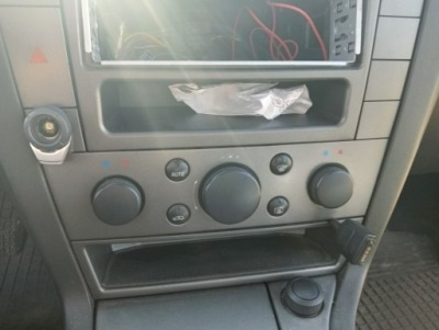 Панель обдув opel vectra c sedan 2003 фото №1