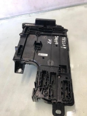 Модуль комфорта tesla model s 1670976000a electric 2022 фото №1