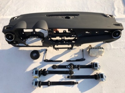 Alfa roemo stelvio панель приладів панель приладів консоль подушки безпеки фото №1