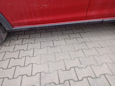 Молдинг поріг ліва dacia sandero ii 2015r фото №1