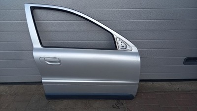 Дверь перед правое 426-26 volvo xc70 00-04r фото №1