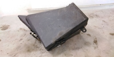 Коробка запобіжників subaru оригінальний номер mb100200b фото №1