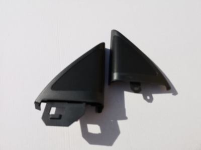 Audi a5 8t защита динамика правая 8t0035424 фото №1