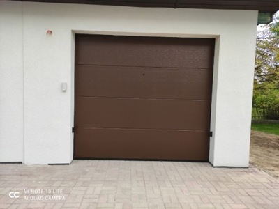 Brama garażowa segmentowa FAKRO 3000x2250 Brąz