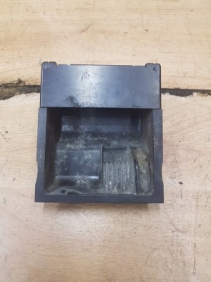 Вкладыш пепельницы audi a3 8l lift фото №1