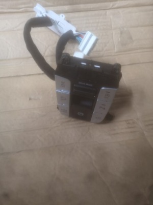 Hyundai tucson iv перемикач гальма камери фото №1