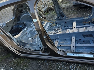 Поріг правий блок двигуна середній renault megane iv hb фото №1