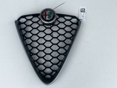 Alfa romeo giulia решётка радиатора решётка радиатора бампера фото №1