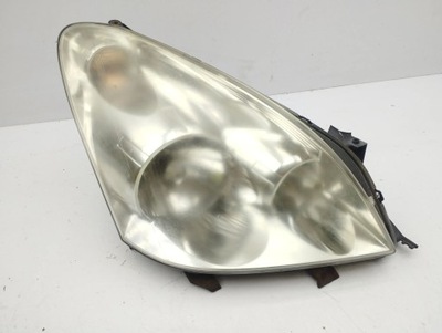 Toyota corolla verso ar10 2007 правая сторона лампы передние фото №1