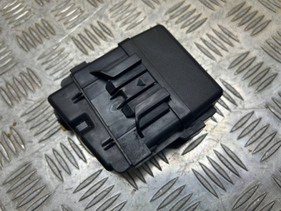 Рамка / модуль предохранителей mazda 6 2016 kd4566750 фото №1