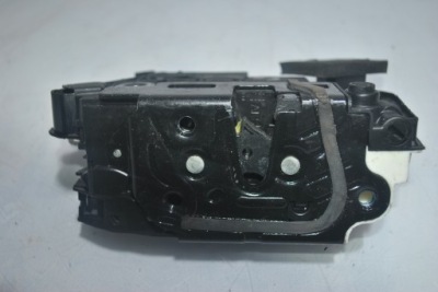 Замок двері правий задня vw golf vi 7pin 5k4839016f фото №1