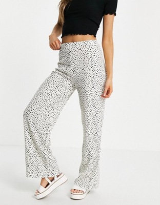 STRADIVARIUS ŚMIETANKOWE SPODNIE GROSZKI (XS)