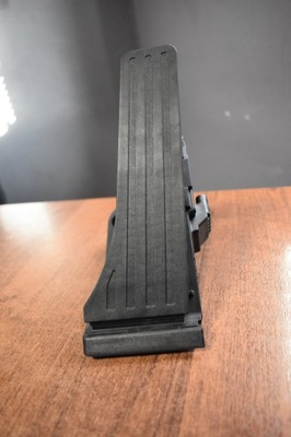 Idealny педаль газа mercedes w206 w223 1 фото №1