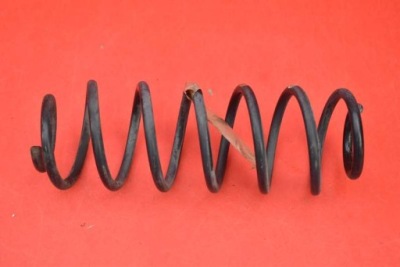 Пружина задня задня mazda 2 ii de 1.4 citd 68 km 5d 07-10 фото №1