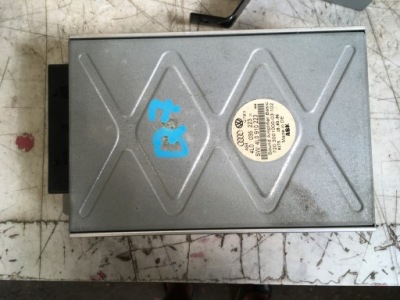 Усилитель audi q7 4l 4l0035223 фото №1