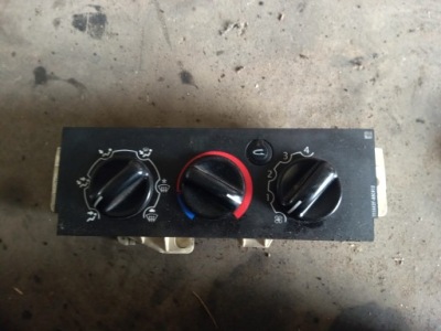 Панель обдув renault master behr 92537 tdc x70ch фото №1