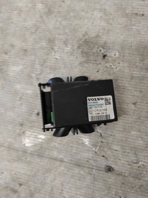 Volvo xc60 i lift лампа стельовий 31419000 фото №1