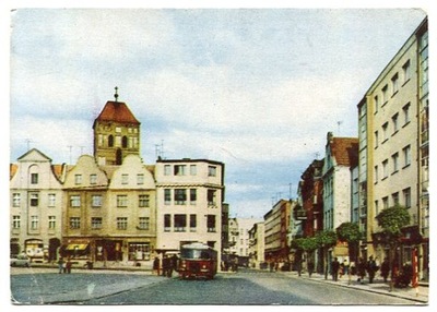 CHOJNICE :: Rynek - fragment - stary autobus