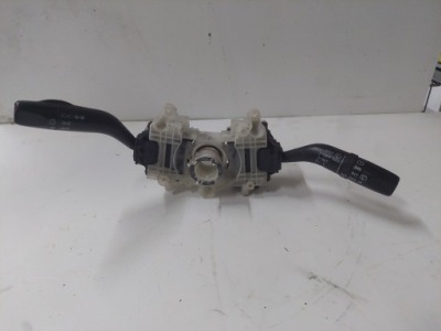 2002 mazda premacy переключатель 17b122 фото №1