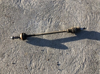 Приводной вал правый левый задняя dacia duster i 10-17r. фото №1