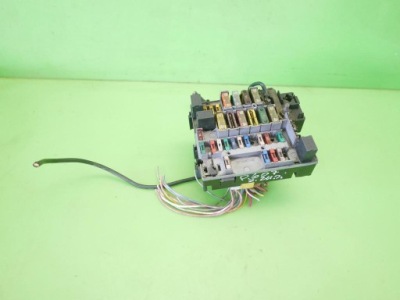 Коробка запобіжників peugeot 607 phi 2.2hdi 99- фото №1