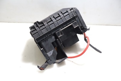 Коробка запобіжників volkswagen tiguan i 2.0tdi фото №1