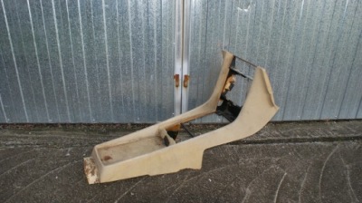 Mercedes r107 sl slc тунель середній панель 1076802050 фото №1