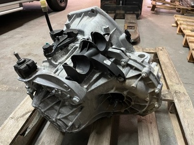 Opel vivaro 1.6 r9ma408 r9m408 коробка передач передач 2019 оригінальна фото №1