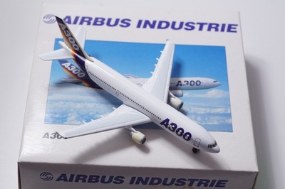 HERPA Airbus A300 w barwach producenta skala 1:500