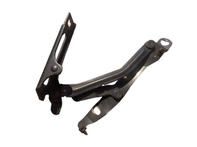 Петля крышки правый 13252086 opel astra h sedan фото №1