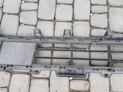 Решётка бампера средняя правая # фото №1