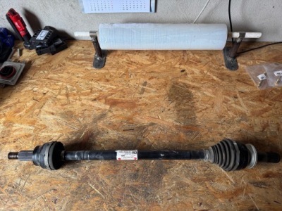 Jaguar xj x351 xf x250 9w83-4k138-ce приводной вал правый задняя фото №1