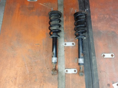 Амортизатор перед лівий правий lexus rc f 5.0 15r фото №1