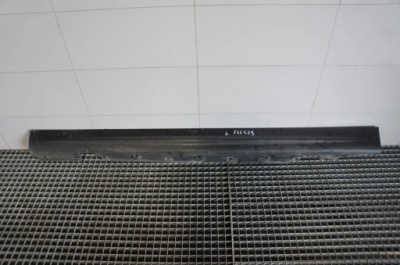 Молдинг накладка порог порог левая - bmw 3 e46 седан - 8209755 фото №1