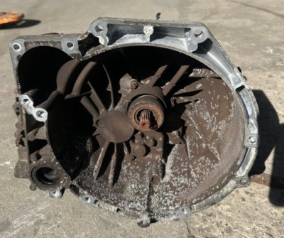 Fiesta mk7 1,6tdci коробка передач передач 8a6r-7002-fb фото №1