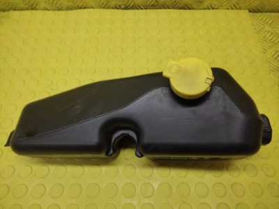 Dacia sandero бачок омивача 289104583r фото №1