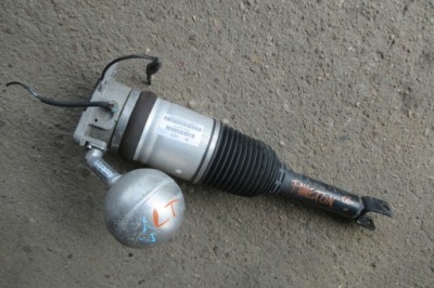 Vw phaeton 3.0 tdi 06r амортизатор левый задняя фото №1