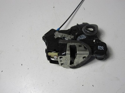 Замок дверь передний правый toyota avensis t25 06r фото №1