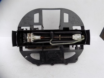 Домкрат підйомник болт ключ набір peugeot 307 хетчбек фото №1