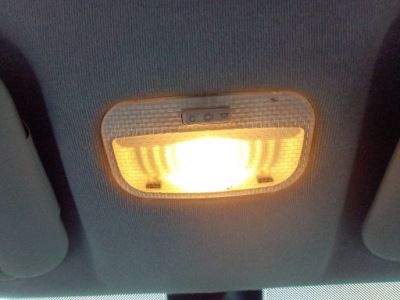 Peugeot 207 06-13 освещение кабины лампа внутренняя потолочная фото №1
