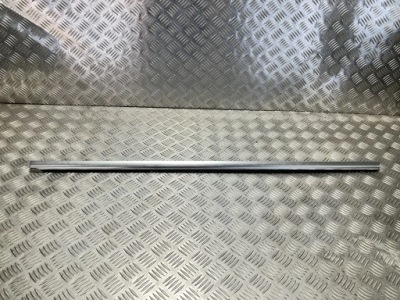 Молдинг уплотнитель дверь задний  левый w177 sedan фото №1