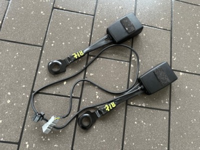 Кліпса поперечина перед правий ліве porsche 982 718 фото №1