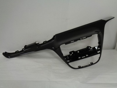 Peugeot 208 декоративная рамка консоли обдув фото №1