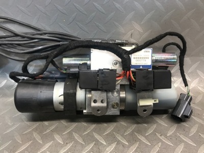 Aston martin db9 volante cabrio насос крыша фото №1