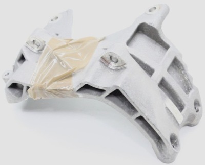 Кронштейн кронштейн генератора audi a8 4n 057903143k фото №1