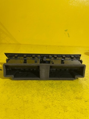 Audi a4 b8 - решётка обдув фото №1