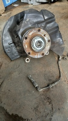 Поворотный кулак правый перед bmw 320d 01r фото №1