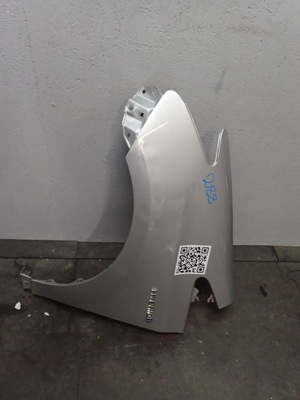 Крила перед лівий toyota prius plus + фото №1