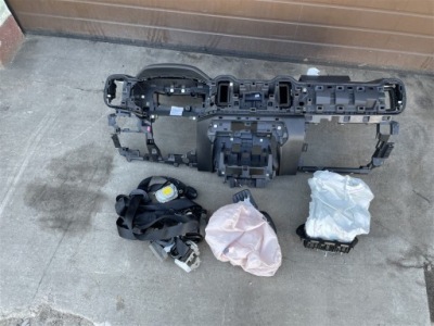 Приборная панель подушка безопасности подушки безопасности wystrzały ремни панель citroen c5 aircross 18- фото №1